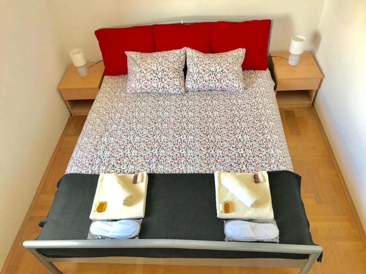 Apartment Pepa Стариград-Пакленица Екстериор снимка
