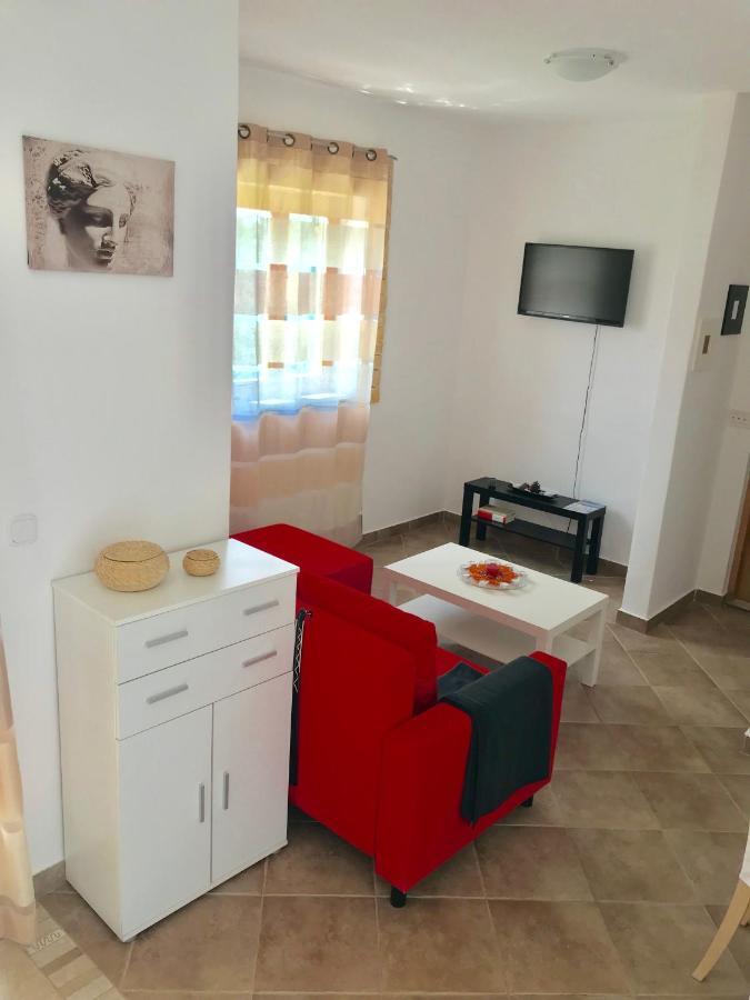 Apartment Pepa Стариград-Пакленица Екстериор снимка