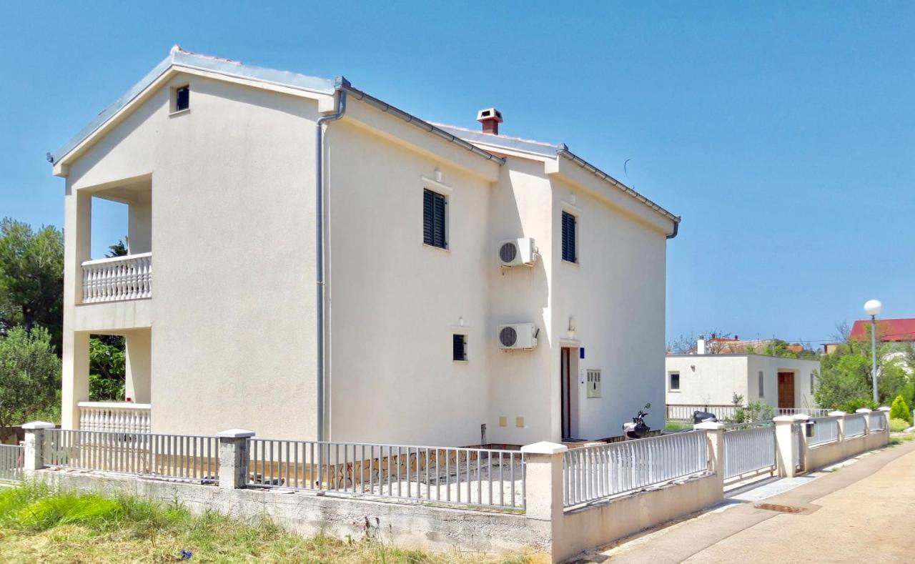 Apartment Pepa Стариград-Пакленица Екстериор снимка